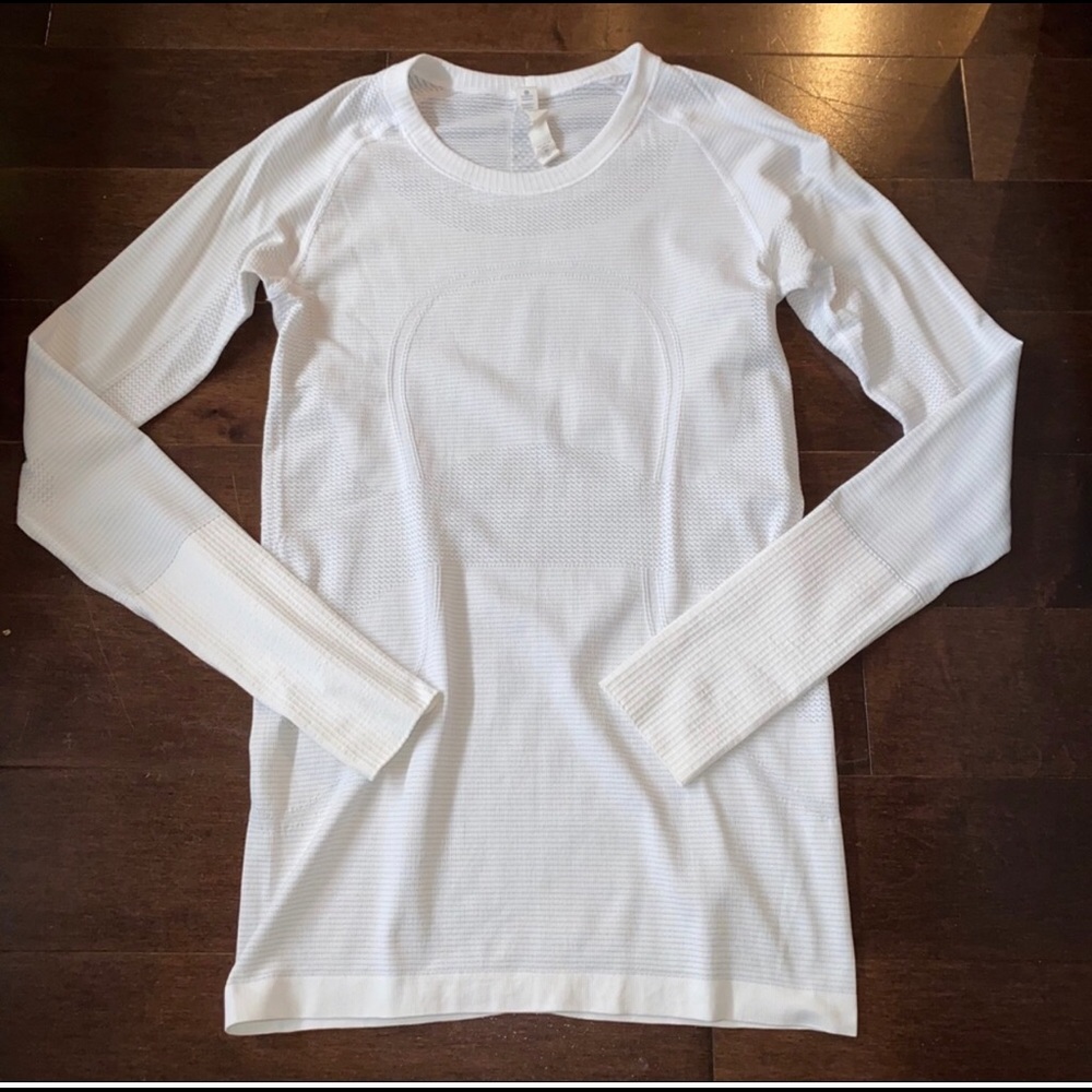White swiftly tech lululemon long sleeve